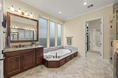 38 Adrianna Path Drive, Missouri City, TX 77459 - Photo 15