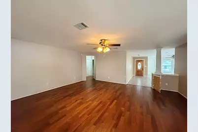 905 E Olympic Drive, Pflugerville, TX 78660 - Photo 5