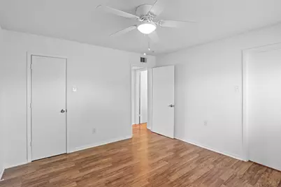 1408 Hughes Street #7, Houston, TX 77023 - Photo 23
