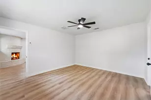 719 Cherry Valley Dr, Houston, TX 77336 - Photo 15