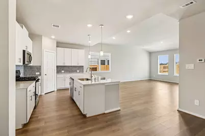 5109 Redbud Valley Drive, Pearland, TX 77584 - Photo 11