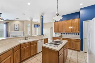 8027 Summer Brook Ct, Sugar Land, TX 77479 - Photo 9