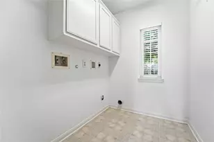 8027 Summer Brook Ct, Sugar Land, TX 77479 - Photo 21