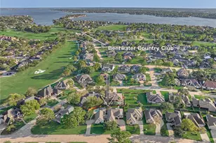 98 Monterrey Rd W, Montgomery, TX 77356 - Photo 49