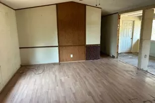 3702 Park St, Damon, TX 77430 - Photo 3