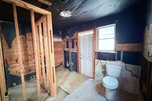 803 Brooks St, Houston, TX 77009 - Photo 5