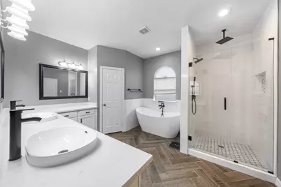 718 S Diamondhead Boulevard, Crosby, TX 77532 - Photo 1