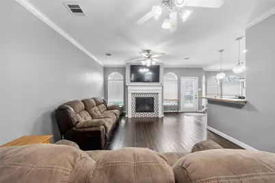 718 S Diamondhead Boulevard, Crosby, TX 77532 - Photo 11