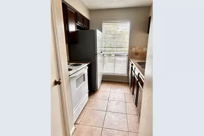 3730 Thistlemont Drive #102, Houston, TX 77042 - Photo 3