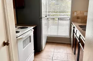 3730 Thistlemont Dr, Houston, TX 77042 - Photo 3