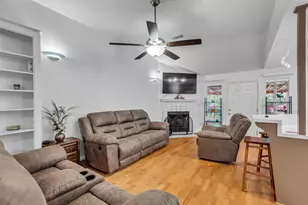 3360 Knob Oaks Dr, Huntsville, TX 77340 - Photo 5