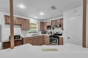 3360 Knob Oaks Dr, Huntsville, TX 77340 - Photo 9