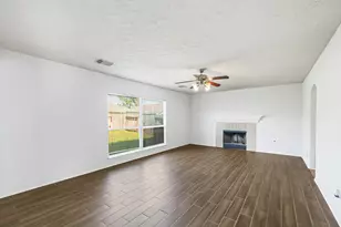307 Gateship Dr, Houston, TX 77073 - Photo 5