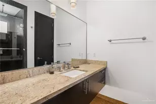 701 Sycamore Ave, Mission, TX 78572 - Photo 11