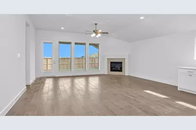 6915 Hollow Farm Drive, Manvel, TX 77578 - Photo 5