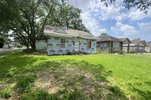 1705 Bolivar St, Beaumont, TX 77701 - Photo 7