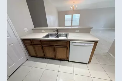 12818 Magenta Oaks Drive, Houston, TX 77072 - Photo 13