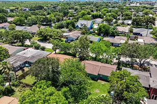 126 Bonita Ave, Galveston, TX 77550 - Photo 37