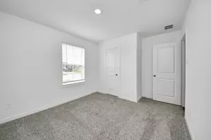 9035 Rose Water Trl, Iowa Colony, TX 77583 - Photo 3