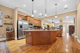 2334 Camden Dr, Houston, TX 77021 - Photo 9
