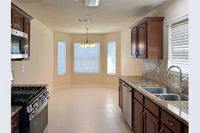 29219 Waltham St, Spring, TX 77386 - Photo 5