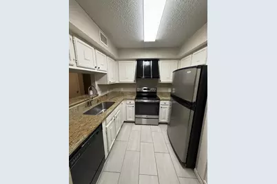 11002 Hammerly Boulevard #155, Houston, TX 77043 - Photo 17