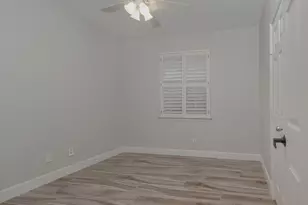 203 S Brooksedge Cir, The Woodlands, TX 77382 - Photo 13