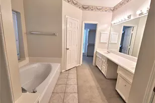 117 S Laguna Pointe Dr, League City, TX 77573 - Photo 9