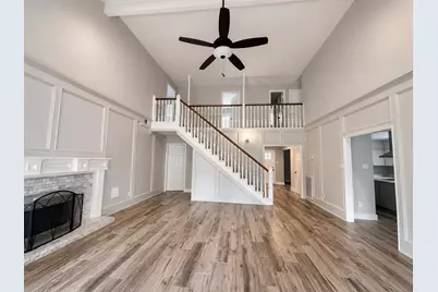 11642 Trailmont Drive, Houston, TX 77077 - Photo 9