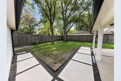 11642 Trailmont Drive, Houston, TX 77077 - Photo 25
