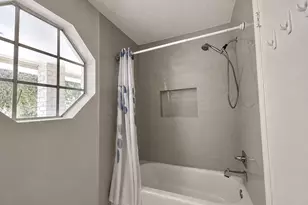 11642 Trailmont Dr, Houston, TX 77077 - Photo 17