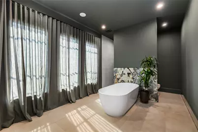 419 W 30th Street, Houston, TX 77018 - Photo 23