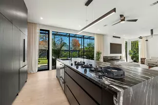 419 W 30th St, Houston, TX 77018 - Photo 11
