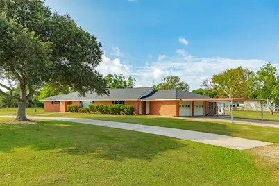 2922 County Road 209, Danbury, TX 77534 - Photo 9