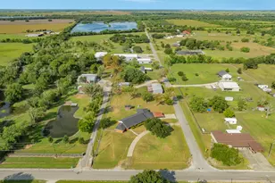 2922 County Rd 209, Danbury, TX 77534 - Photo 33
