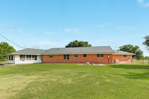 2922 County Rd 209, Danbury, TX 77534 - Photo 13