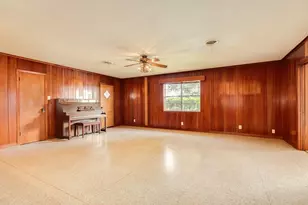 2922 County Rd 209, Danbury, TX 77534 - Photo 17