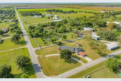 2922 County Road 209, Danbury, TX 77534 - Photo 31