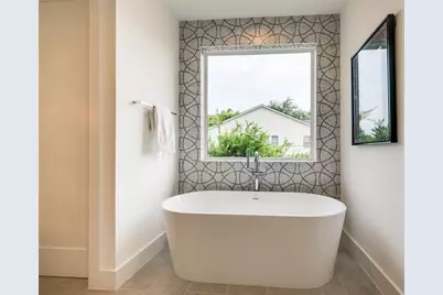 902 E 25th Street, Houston, TX 77009 - Photo 39