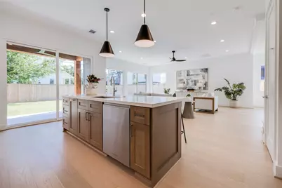 902 E 25th Street, Houston, TX 77009 - Photo 23
