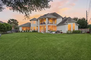 2007 Shepherds Pl, Sugar Land, TX 77479 - Photo 35