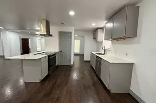 5850 Paisley St, Houston, TX 77096 - Photo 5
