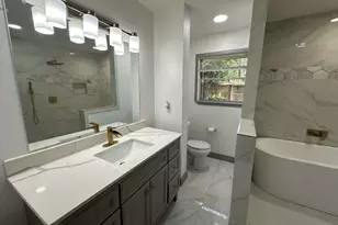 5850 Paisley St, Houston, TX 77096 - Photo 15