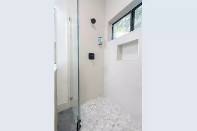 709 Memorial Heights Drive, Houston, TX 77007 - Photo 41