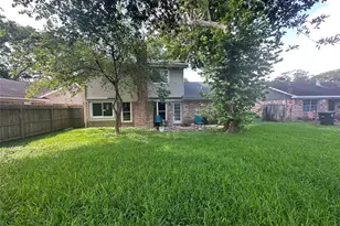 12858 Westleigh Dr, Houston, TX 77077 - Photo 9