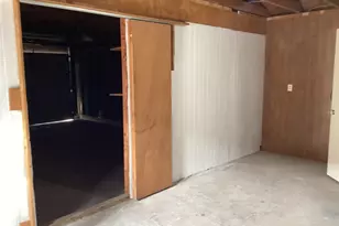 5403 Boots Rd, Houston, TX 77091 - Photo 17