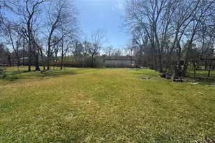 209 Lakewood Dr, Baytown, TX 77520 - Photo 15