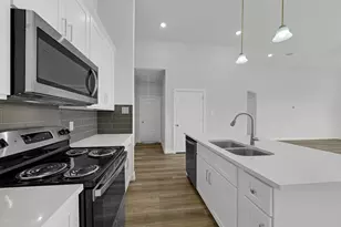 801 Rd 5812, Cleveland, TX 77327 - Photo 9