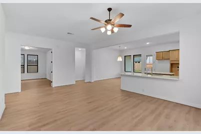 5843 Westwood Shore Drive, Katy, TX 77493 - Photo 3