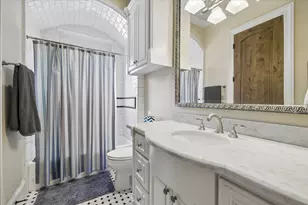 107 Willowend Dr, Hunters Creek Village, TX 77024 - Photo 37